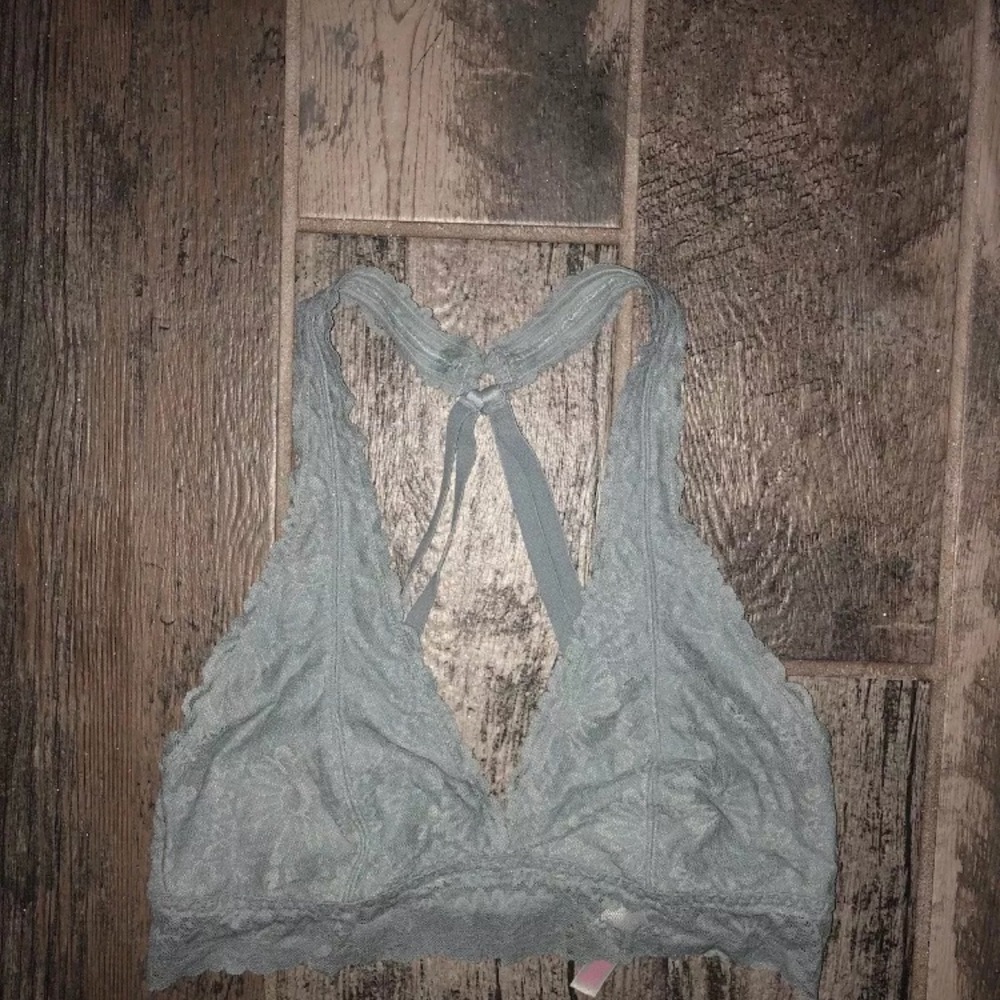 Victoria’s Secret PINK lace strappy back bralette